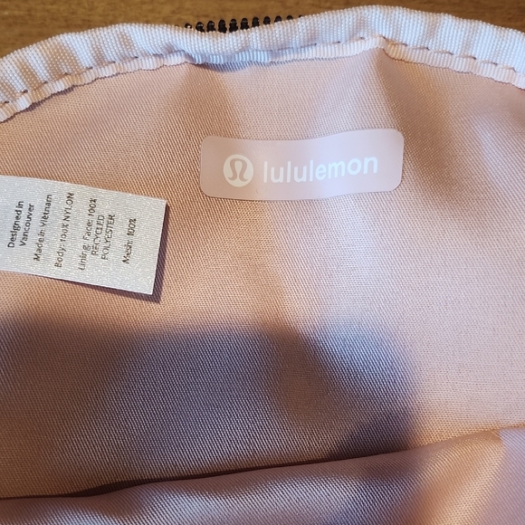 lululemon athletica Soft Pink Crossbody Bag - Picture 7 of 8